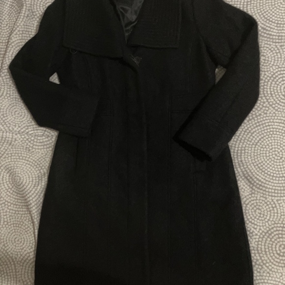 Kenneth Cole Wool coat w/oversized wing collar - Picture 2 of 5